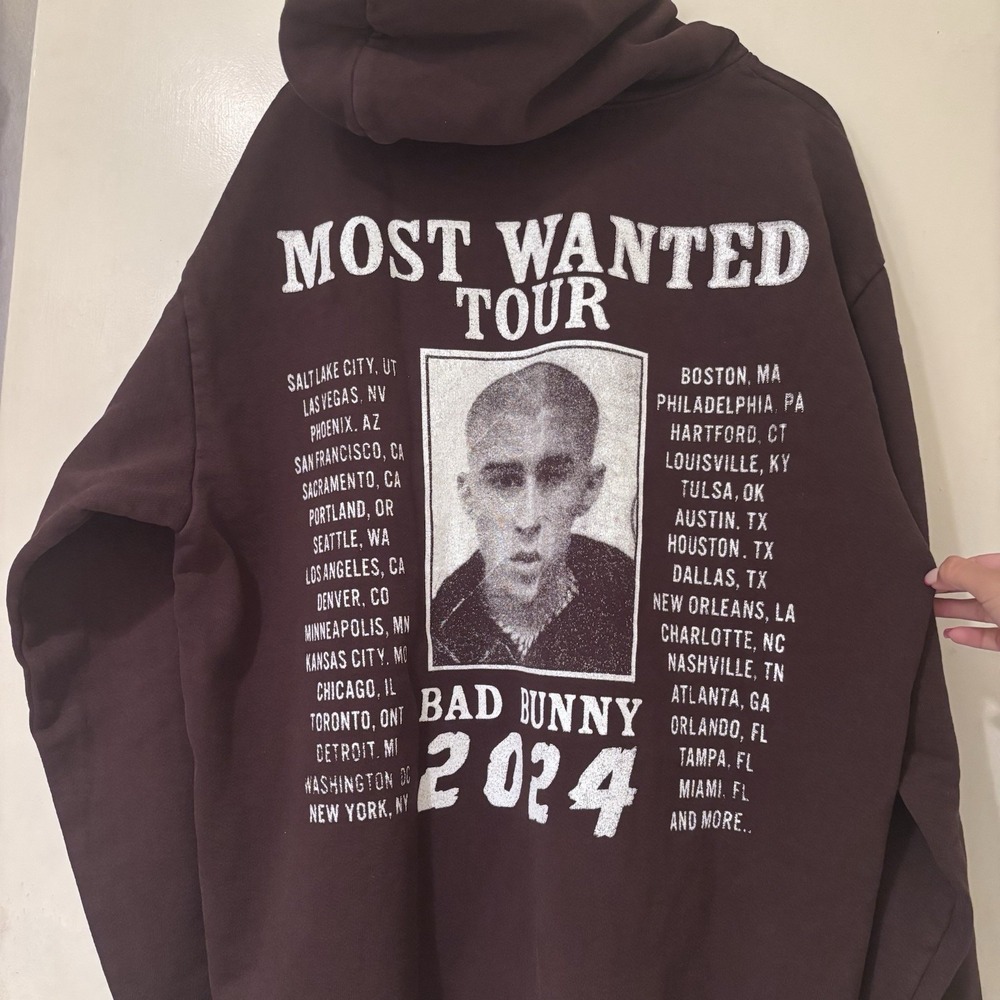 Bad Bunny Most Wanted Tour 2024 Hoodie Large Brown Los Angeles Apparel Pullover